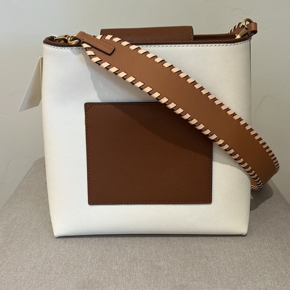 NWT Tory Burch Emerson Novelty Bucket Bag in Optic White - Picture 3 of 5